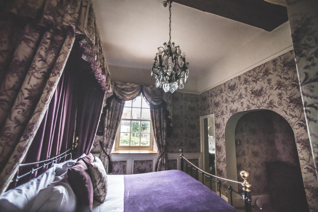 Bed and Breakfast Jeakes House Рай Экстерьер фото The bedroom of the 18th-century house